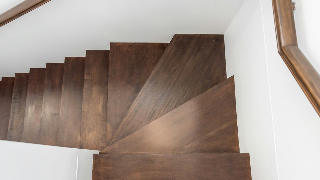Holztreppe renovieren